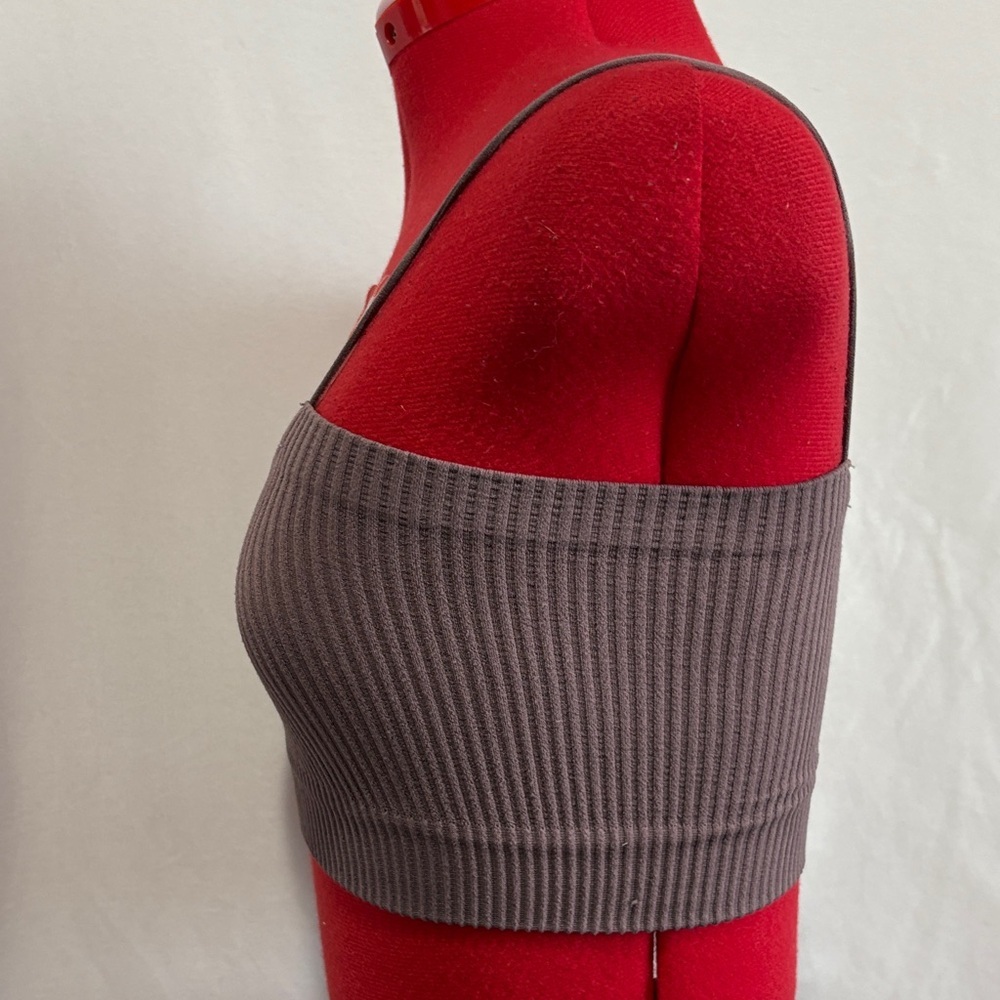 Harlow Gray Ribbed Crop Top - Picture 4 of 6